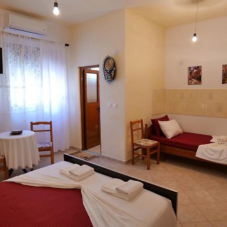 Villa Seventh Heaven Саранде Екстериор снимка