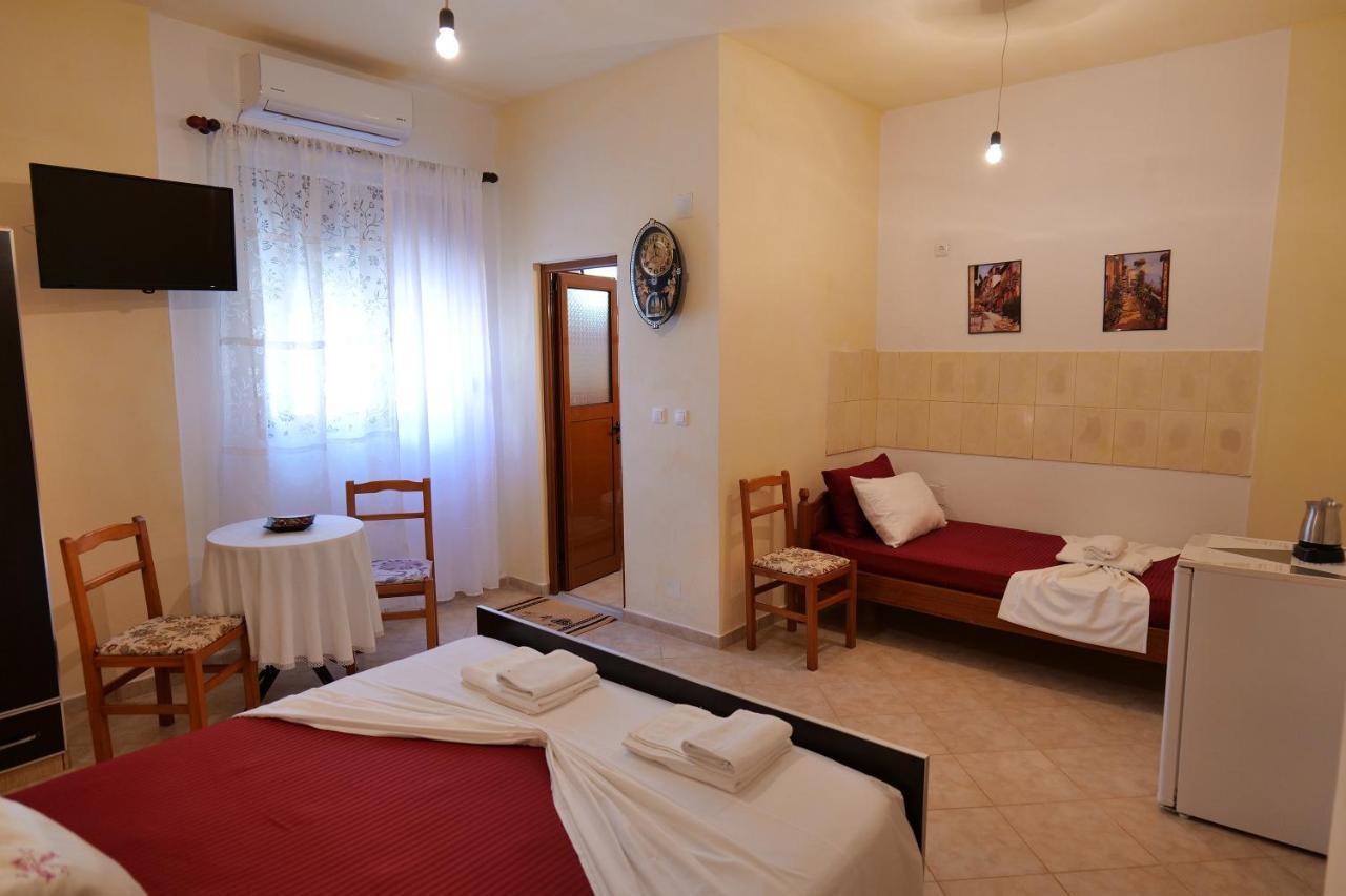 Villa Seventh Heaven Саранде Екстериор снимка