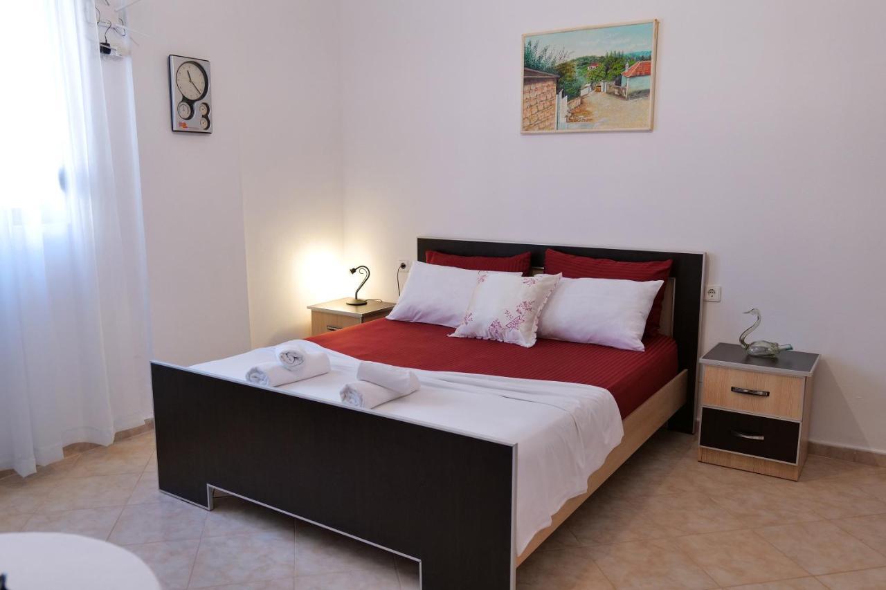 Villa Seventh Heaven Саранде Екстериор снимка