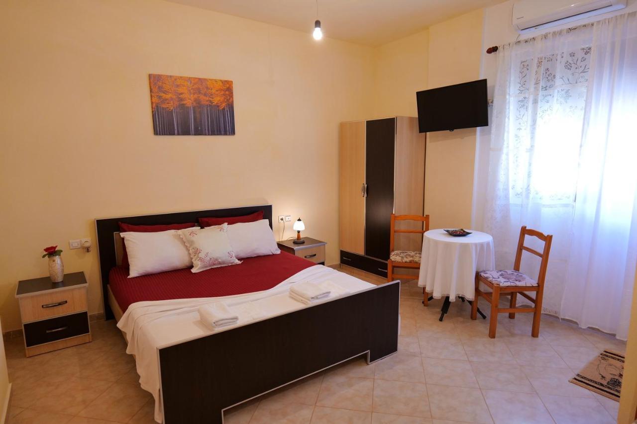 Villa Seventh Heaven Саранде Екстериор снимка