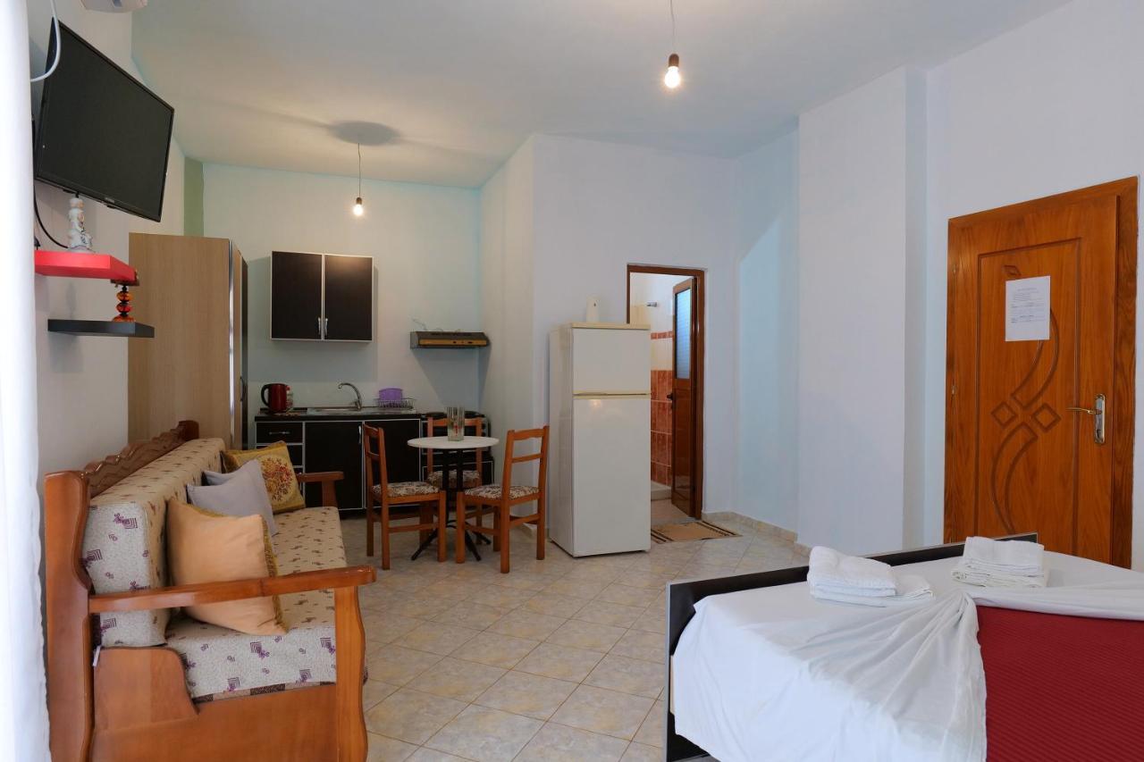 Villa Seventh Heaven Саранде Екстериор снимка