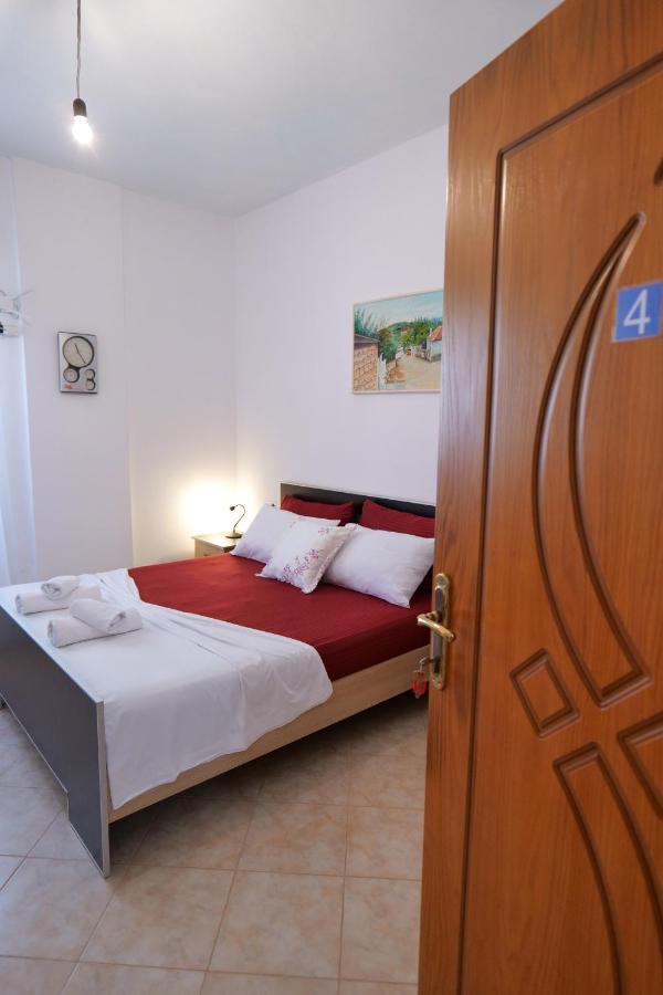 Villa Seventh Heaven Саранде Екстериор снимка