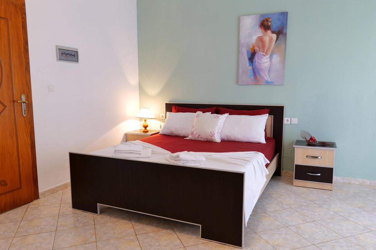 Villa Seventh Heaven Саранде Екстериор снимка
