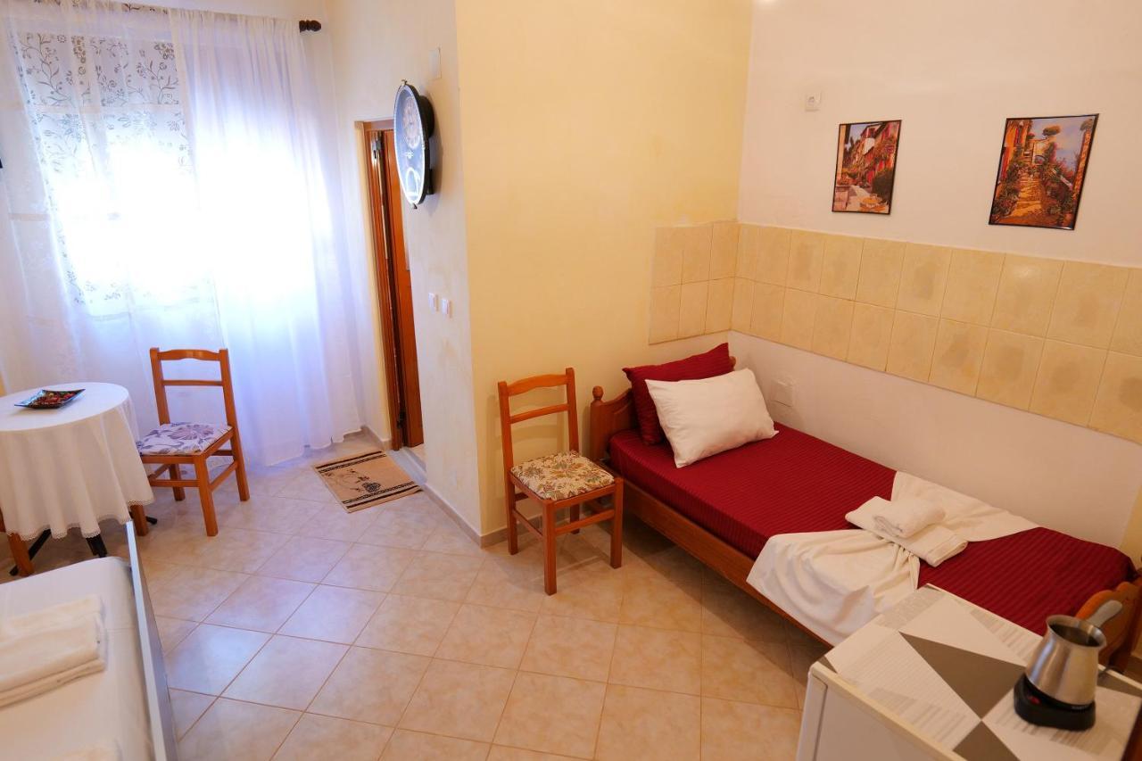 Villa Seventh Heaven Саранде Екстериор снимка