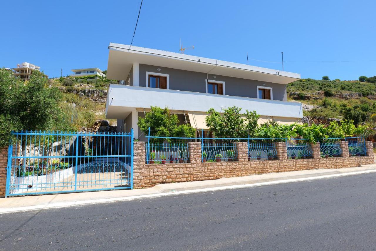 Villa Seventh Heaven Саранде Екстериор снимка