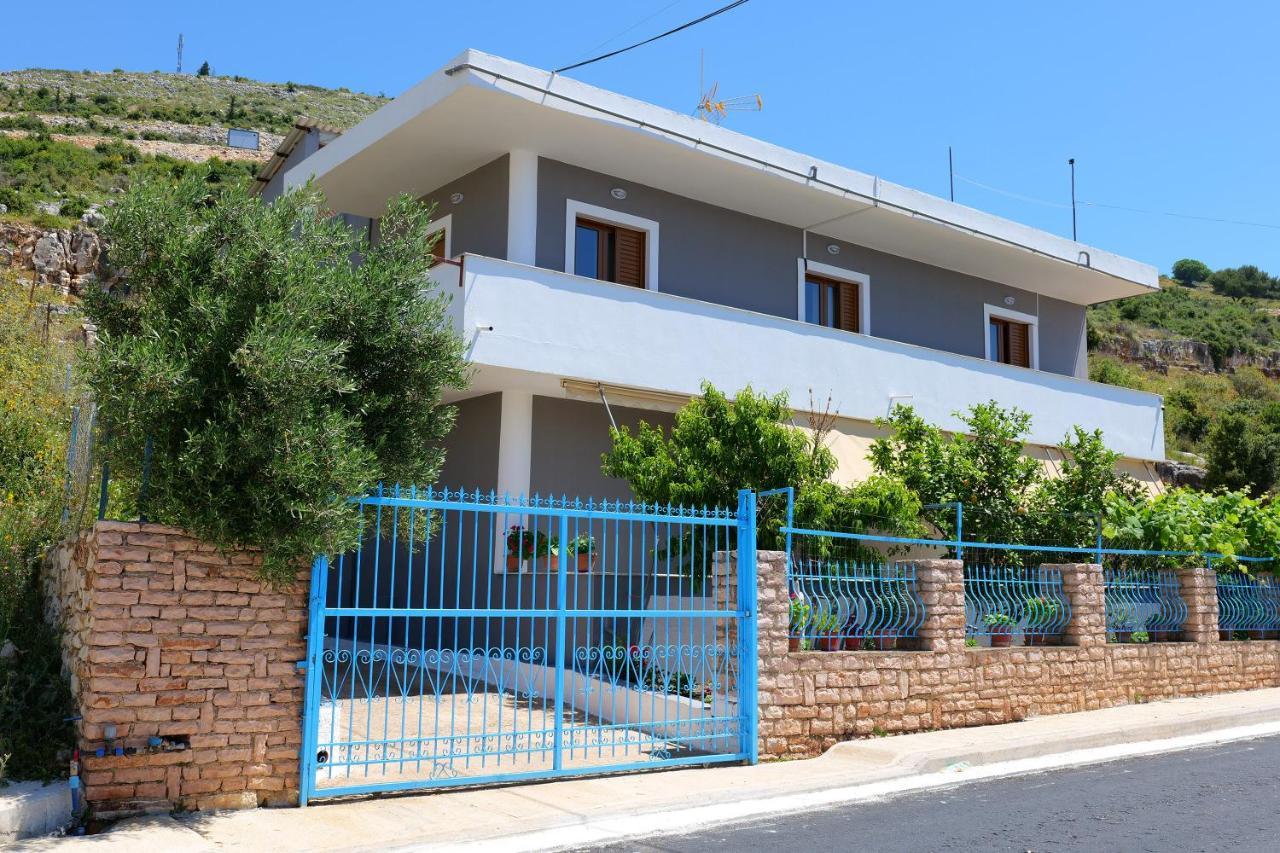 Villa Seventh Heaven Саранде Екстериор снимка